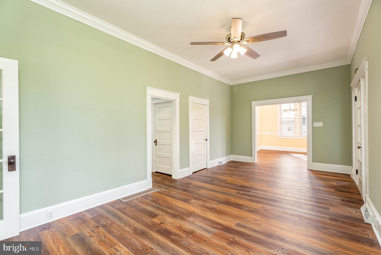 96 PARK AVE, GROTTOES, Virginia 24441, 3 Bedrooms Bedrooms, ,1 BathroomBathrooms,Residential,For sale,96 PARK AVE,VARO2002650 MLS # VARO2002650