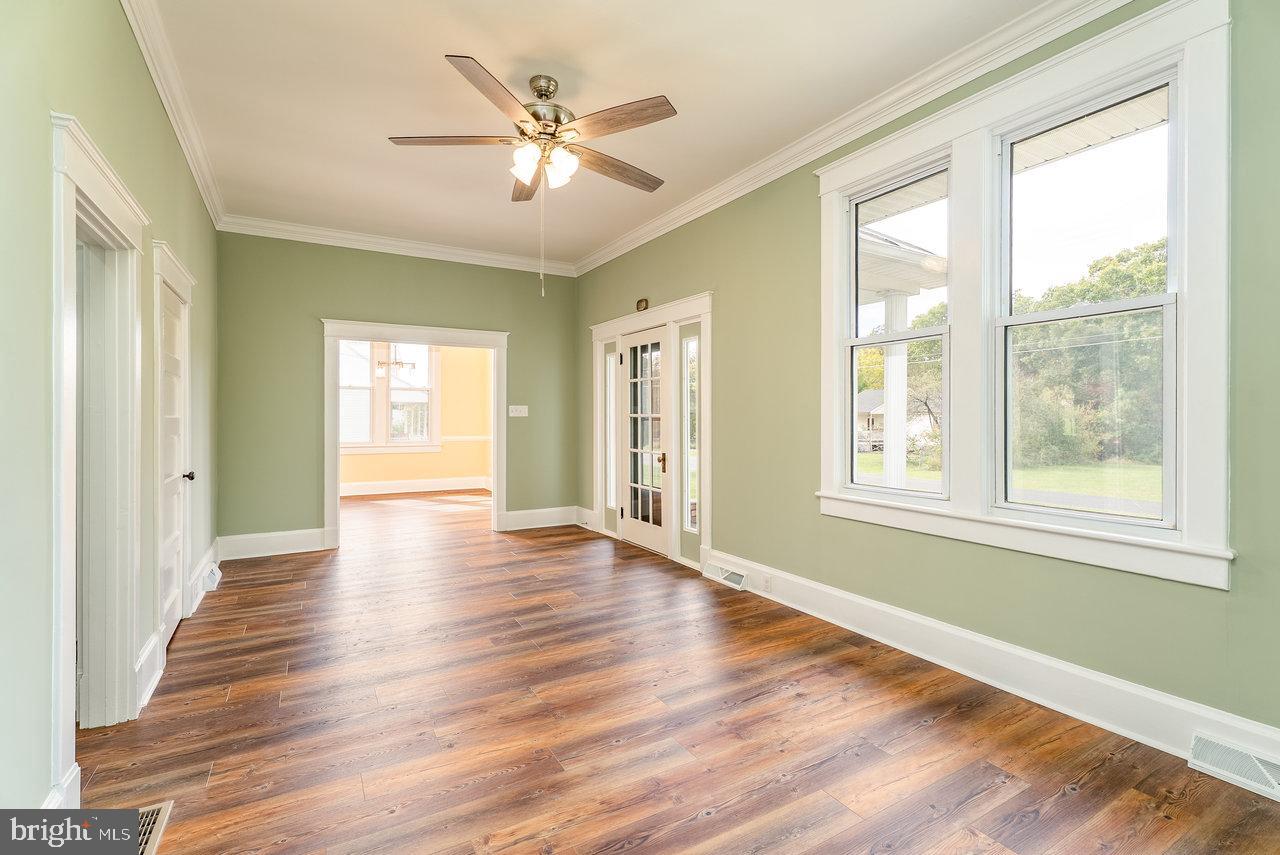 96 PARK AVE, GROTTOES, Virginia 24441, 3 Bedrooms Bedrooms, ,1 BathroomBathrooms,Residential,For sale,96 PARK AVE,VARO2002650 MLS # VARO2002650