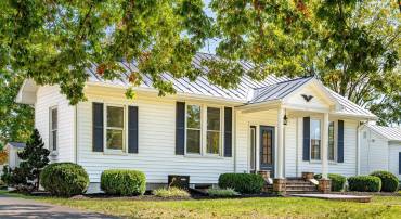 96 PARK AVE, GROTTOES, Virginia 24441, 3 Bedrooms Bedrooms, ,1 BathroomBathrooms,Residential,For sale,96 PARK AVE,VARO2002650 MLS # VARO2002650