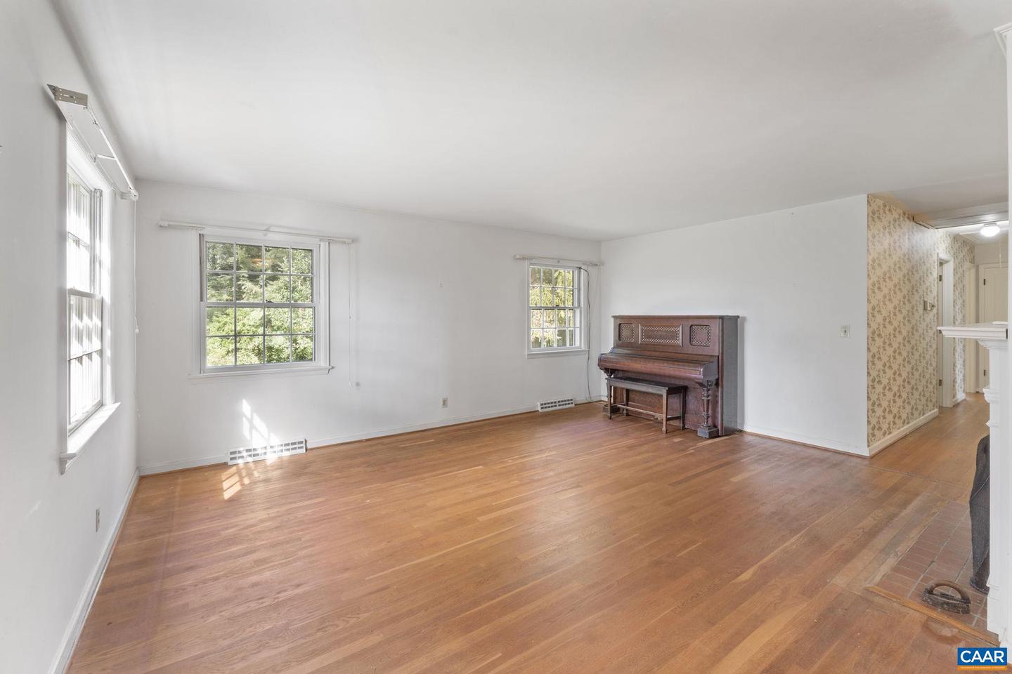 9281 DICK WOODS RD, AFTON, Virginia 22920, 3 Bedrooms Bedrooms, ,1 BathroomBathrooms,Residential,For sale,9281 DICK WOODS RD,670198 MLS # 670198