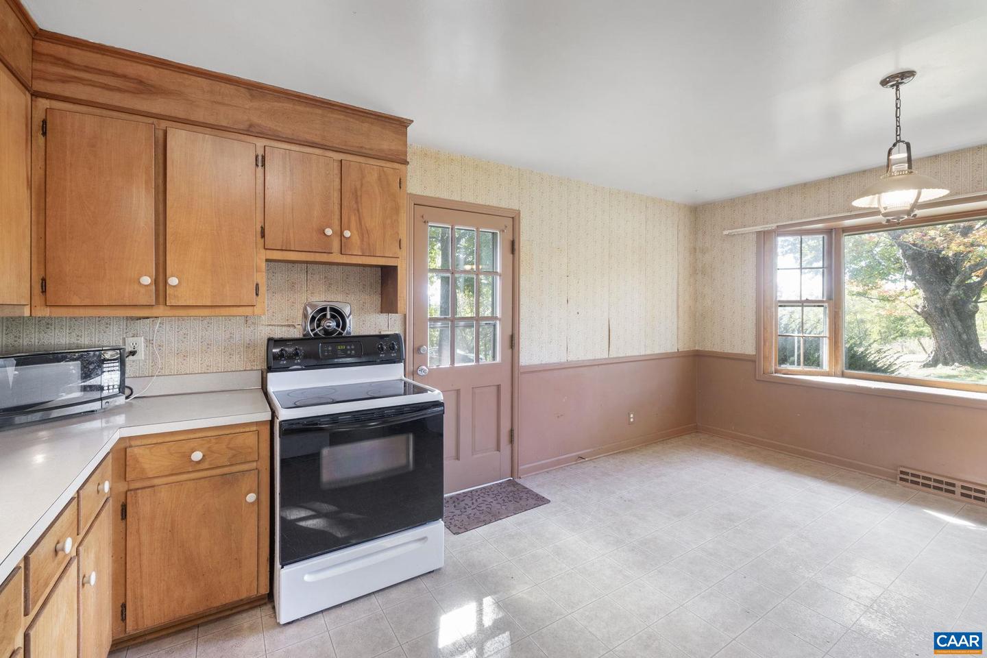 9281 DICK WOODS RD, AFTON, Virginia 22920, 3 Bedrooms Bedrooms, ,1 BathroomBathrooms,Residential,For sale,9281 DICK WOODS RD,670198 MLS # 670198