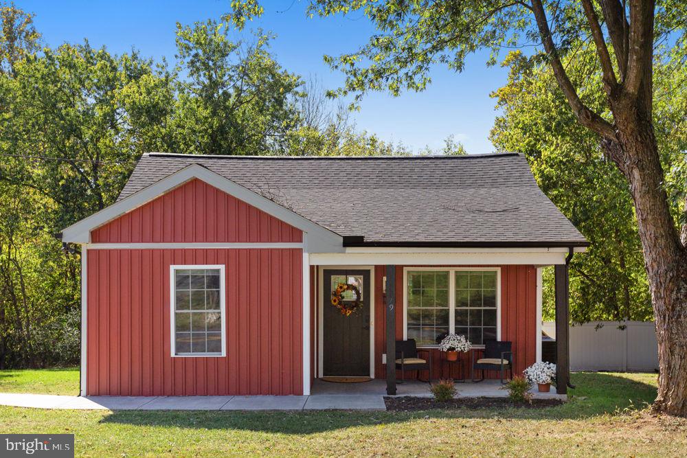 5079 ORCHARD DR, TIMBERVILLE, Virginia 22853, 3 Bedrooms Bedrooms, ,2 BathroomsBathrooms,Residential,For sale,5079 ORCHARD DR,VARO2002652 MLS # VARO2002652