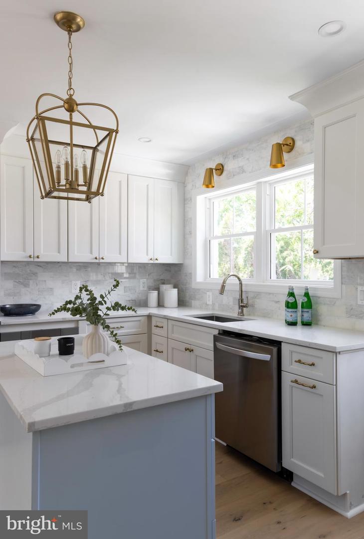 6469 SECOND ST, ALEXANDRIA, Virginia 22312, 4 Bedrooms Bedrooms, ,4 BathroomsBathrooms,Residential,For sale,6469 SECOND ST,VAFX2275276 MLS # VAFX2275276
