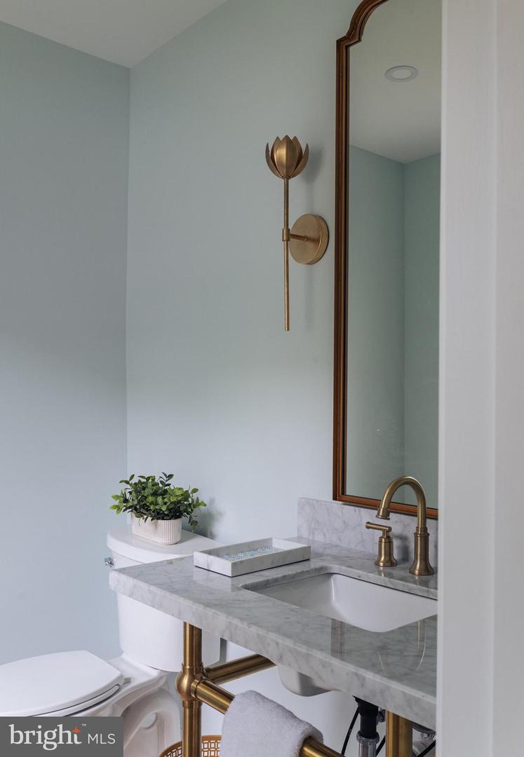 6469 SECOND ST, ALEXANDRIA, Virginia 22312, 4 Bedrooms Bedrooms, ,4 BathroomsBathrooms,Residential,For sale,6469 SECOND ST,VAFX2275276 MLS # VAFX2275276