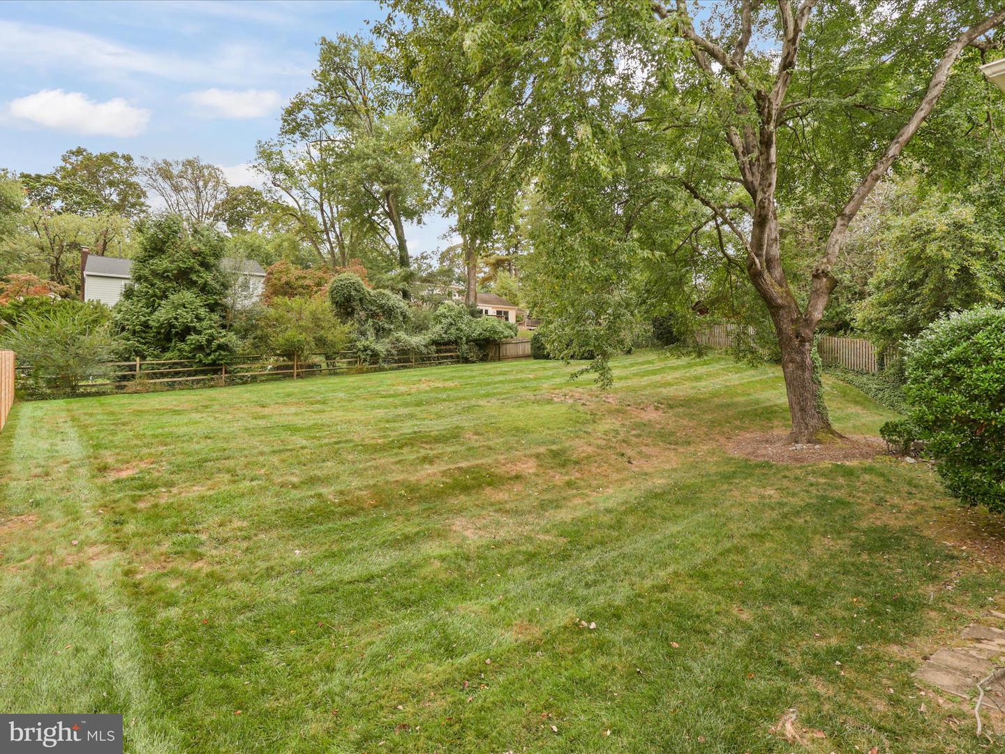 8112 BRIAR CREEK DR, ANNANDALE, Virginia 22003, 5 Bedrooms Bedrooms, 13 Rooms Rooms,2 BathroomsBathrooms,Residential,For sale,8112 BRIAR CREEK DR,VAFX2275278 MLS # VAFX2275278