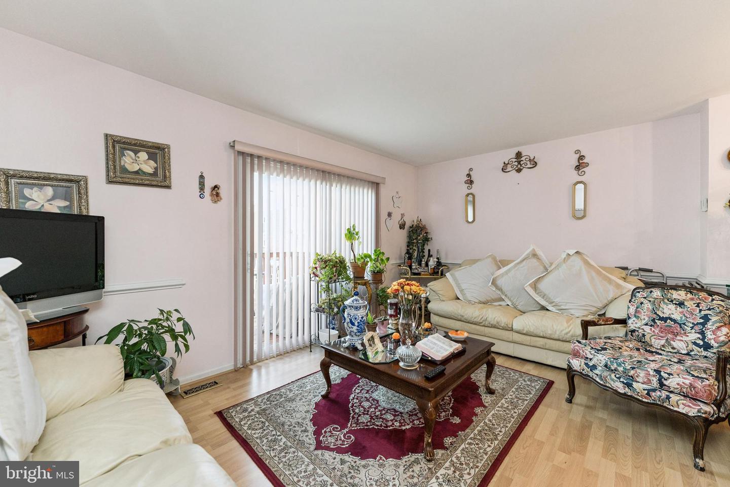 2777 GROVEMORE LN, VIENNA, Virginia 22180, 3 Bedrooms Bedrooms, ,1 BathroomBathrooms,Residential,For sale,2777 GROVEMORE LN,VAFX2275288 MLS # VAFX2275288