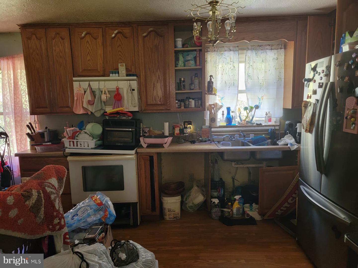 964 SOUTHLAND DR, MARTINSVILLE, Virginia 24112, 3 Bedrooms Bedrooms, 5 Rooms Rooms,1 BathroomBathrooms,Residential,For sale,964 SOUTHLAND DR,VAHE2000038 MLS # VAHE2000038