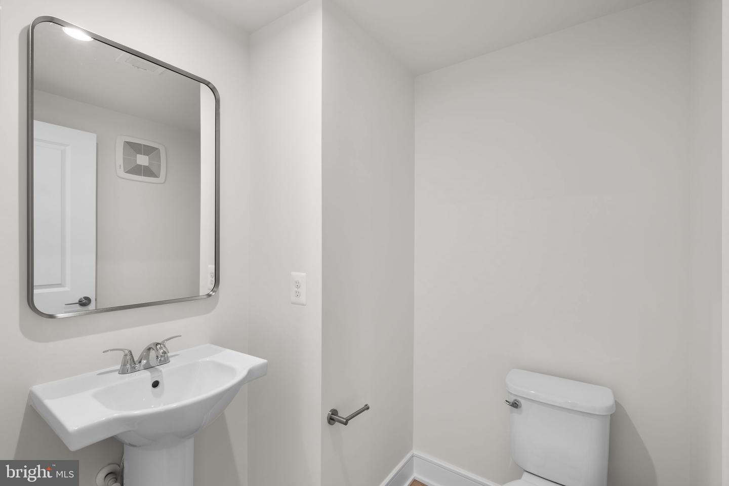 21744 DOLLIS HILL TER, BROADLANDS, Virginia 20148, 3 Bedrooms Bedrooms, ,2 BathroomsBathrooms,Residential,For sale,21744 DOLLIS HILL TER,VALO2109298 MLS # VALO2109298