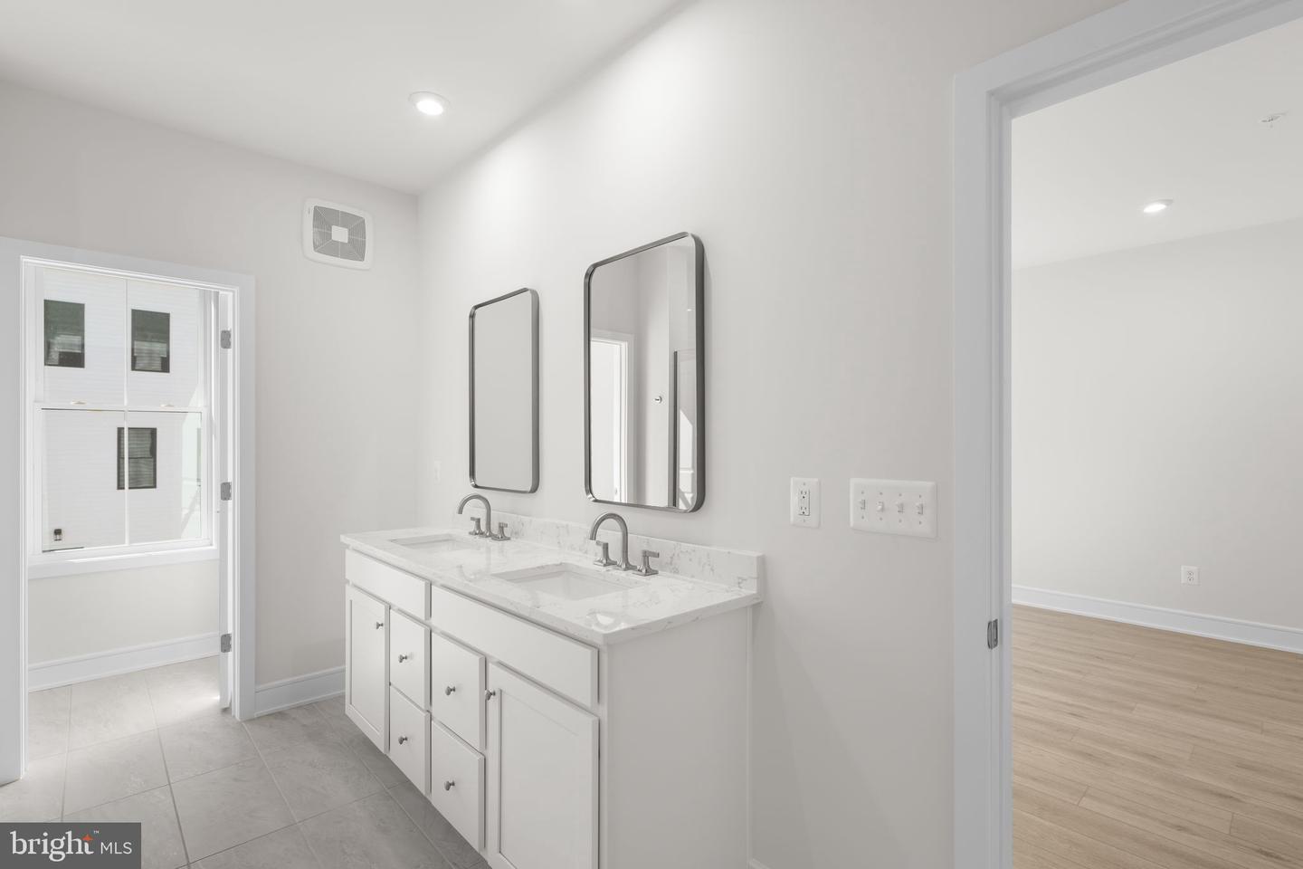 21744 DOLLIS HILL TER, BROADLANDS, Virginia 20148, 3 Bedrooms Bedrooms, ,2 BathroomsBathrooms,Residential,For sale,21744 DOLLIS HILL TER,VALO2109298 MLS # VALO2109298