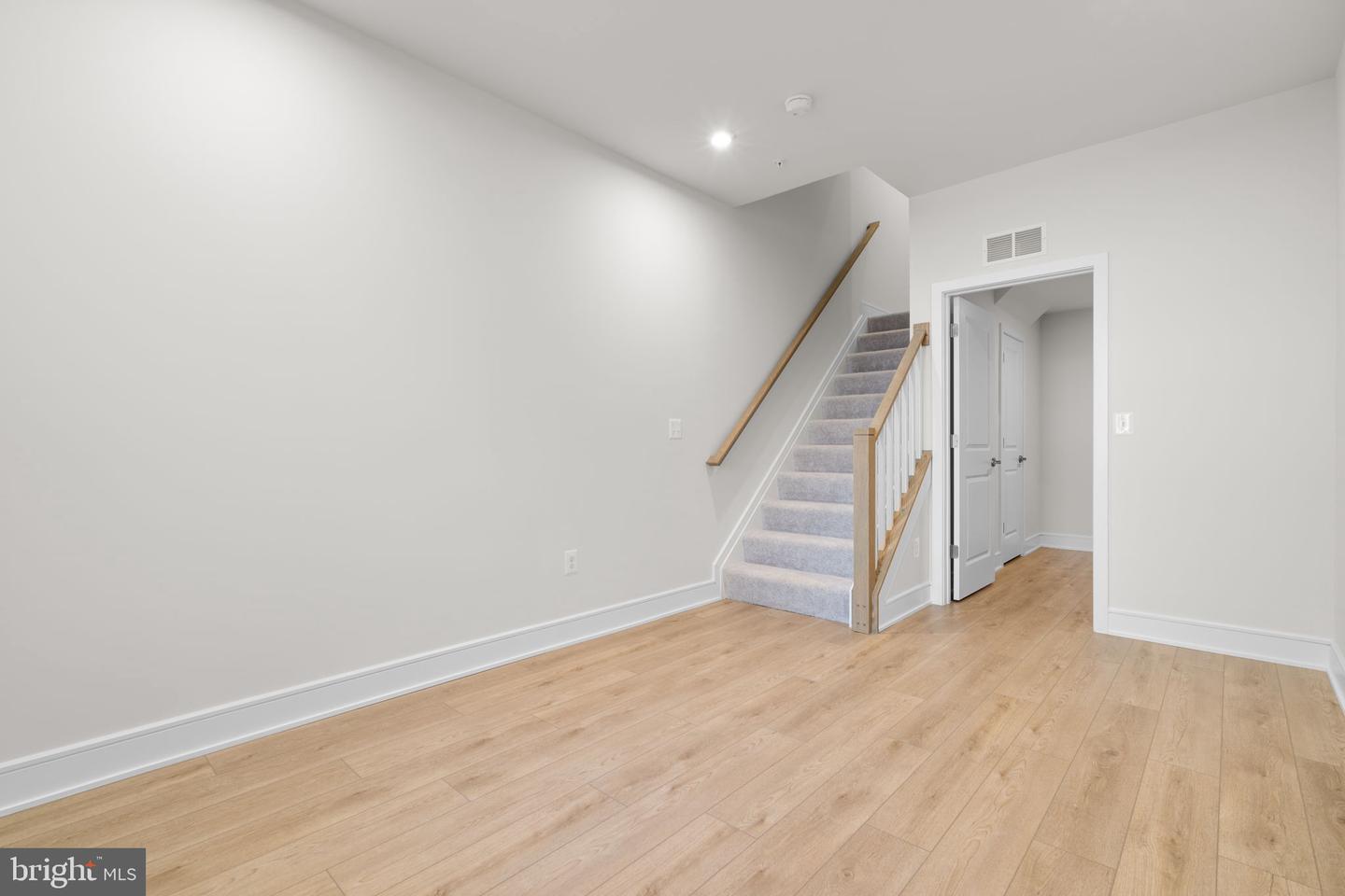 21744 DOLLIS HILL TER, BROADLANDS, Virginia 20148, 3 Bedrooms Bedrooms, ,2 BathroomsBathrooms,Residential,For sale,21744 DOLLIS HILL TER,VALO2109298 MLS # VALO2109298