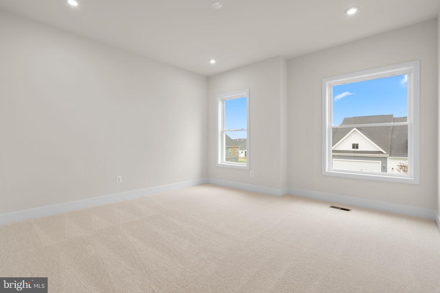 117 WAGTAIL LN, WINCHESTER, Virginia 22603, 3 Bedrooms Bedrooms, ,2 BathroomsBathrooms,Residential,For sale,117 WAGTAIL LN,VAFV2037530 MLS # VAFV2037530