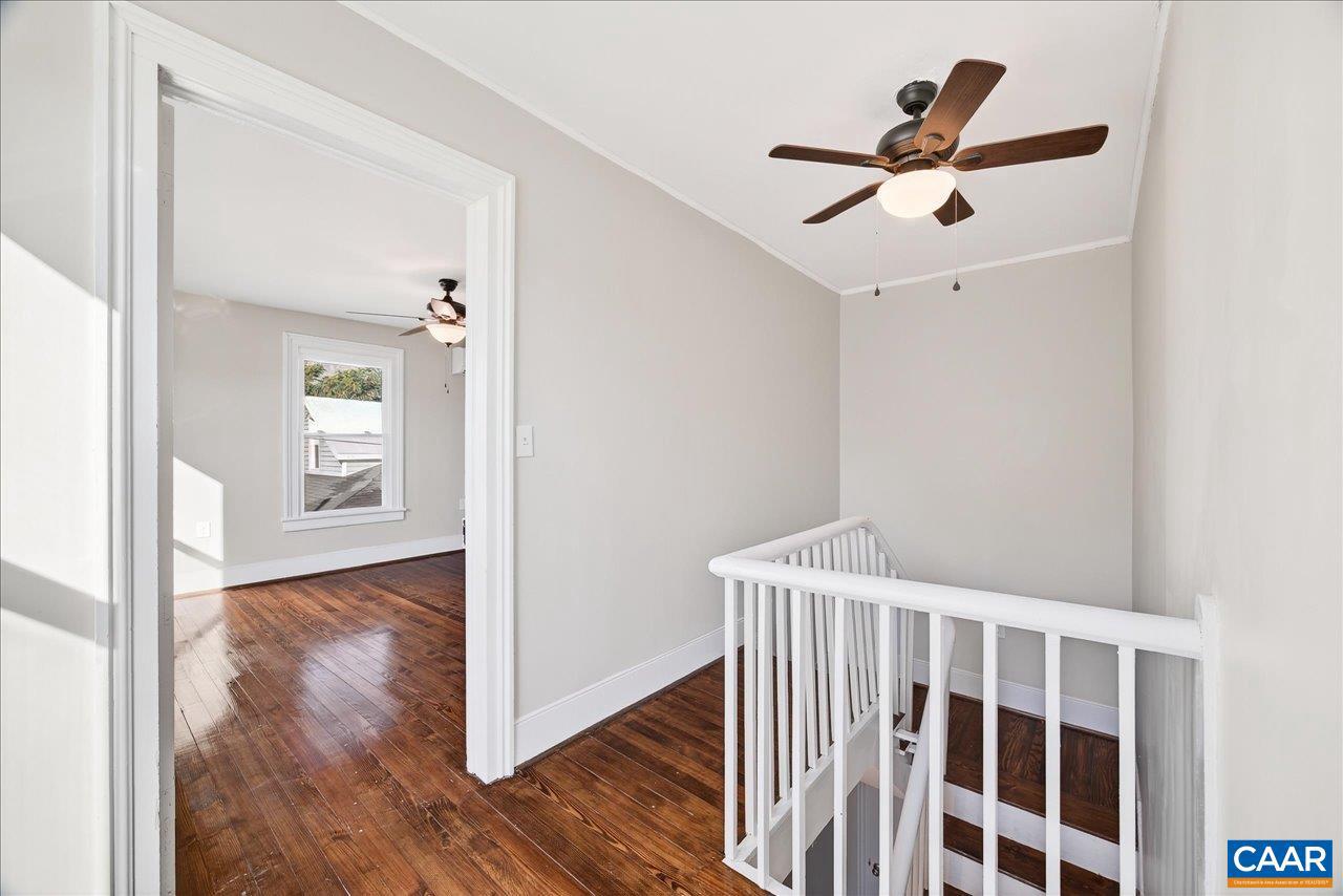 9 E LIBERTY ST, STAUNTON, Virginia 24401, 3 Bedrooms Bedrooms, ,1 BathroomBathrooms,Residential,For sale,9 E LIBERTY ST,670191 MLS # 670191