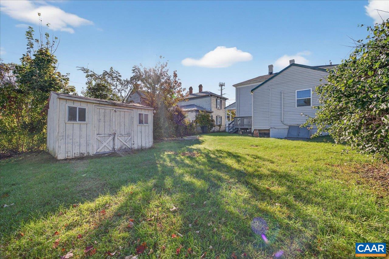 9 E LIBERTY ST, STAUNTON, Virginia 24401, 3 Bedrooms Bedrooms, ,1 BathroomBathrooms,Residential,For sale,9 E LIBERTY ST,670191 MLS # 670191