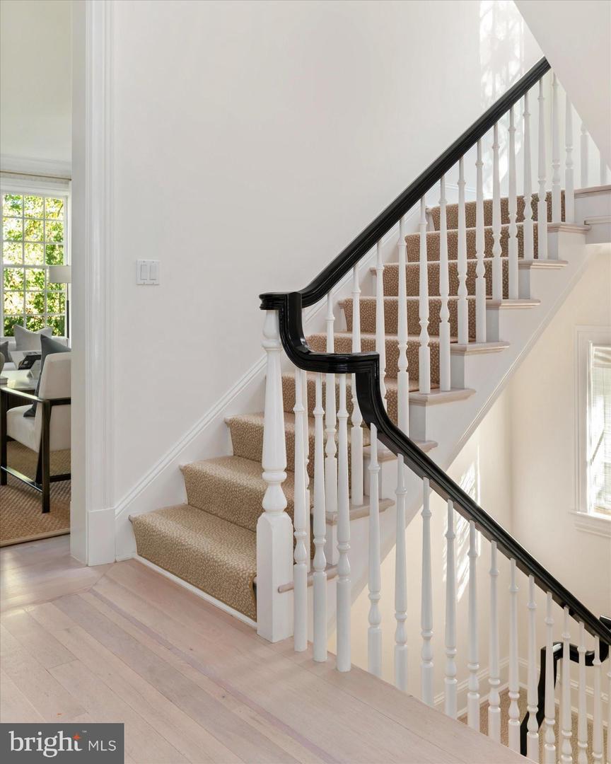 2950 CHAIN BRIDGE RD NW, WASHINGTON, District Of Columbia 20016, 6 Bedrooms Bedrooms, ,7 BathroomsBathrooms,Residential,For sale,2950 CHAIN BRIDGE RD NW,DCDC2227966 MLS # DCDC2227966