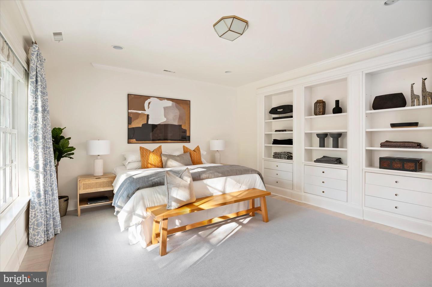 2950 CHAIN BRIDGE RD NW, WASHINGTON, District Of Columbia 20016, 6 Bedrooms Bedrooms, ,7 BathroomsBathrooms,Residential,For sale,2950 CHAIN BRIDGE RD NW,DCDC2227966 MLS # DCDC2227966