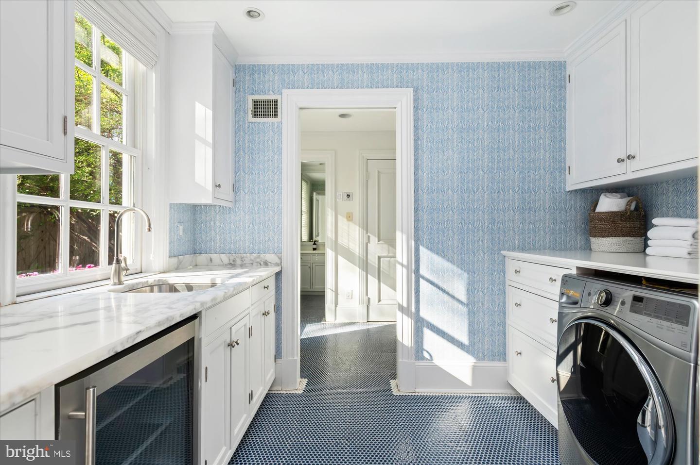 2950 CHAIN BRIDGE RD NW, WASHINGTON, District Of Columbia 20016, 6 Bedrooms Bedrooms, ,7 BathroomsBathrooms,Residential,For sale,2950 CHAIN BRIDGE RD NW,DCDC2227966 MLS # DCDC2227966