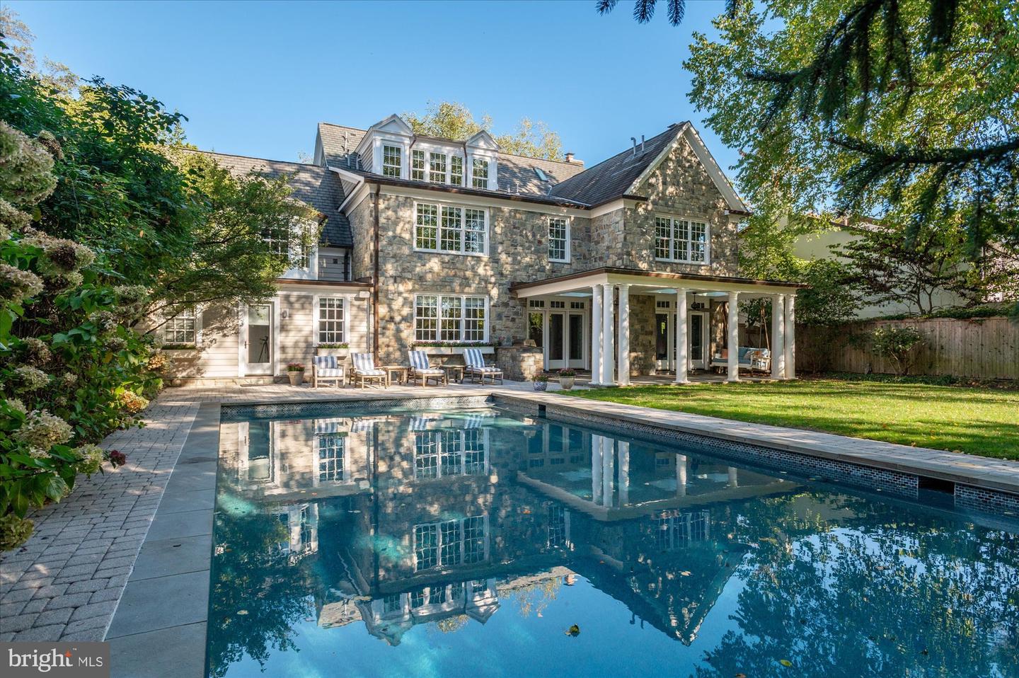 2950 CHAIN BRIDGE RD NW, WASHINGTON, District Of Columbia 20016, 6 Bedrooms Bedrooms, ,7 BathroomsBathrooms,Residential,For sale,2950 CHAIN BRIDGE RD NW,DCDC2227966 MLS # DCDC2227966