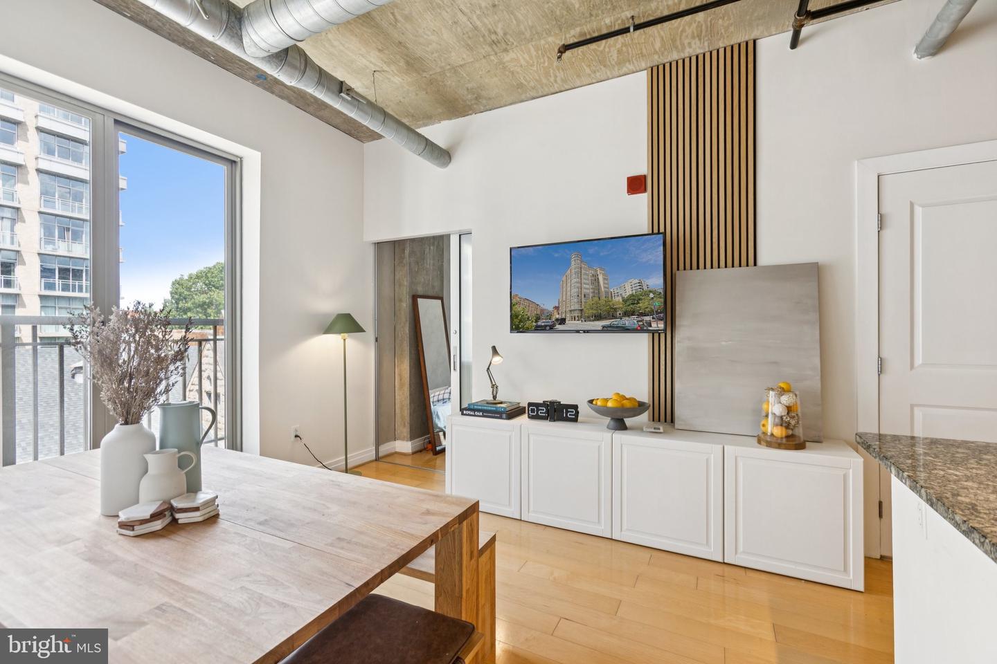 301 MASSACHUSETTS AVE NW #606, WASHINGTON, District Of Columbia 20001, 1 Bedroom Bedrooms, ,1 BathroomBathrooms,Residential,For sale,301 MASSACHUSETTS AVE NW #606,DCDC2227974 MLS # DCDC2227974