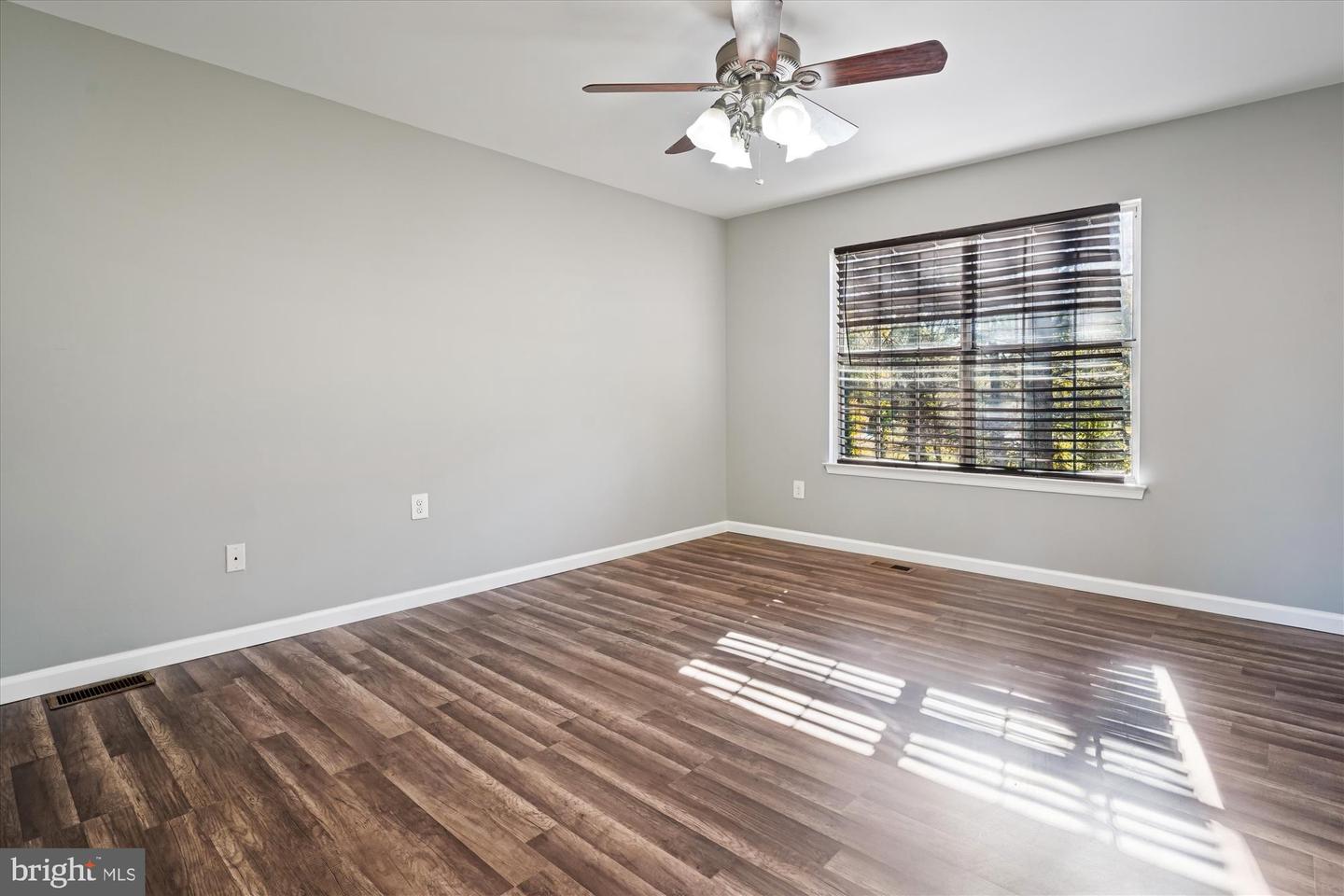 10138 FOREST HILL CIR, MANASSAS, Virginia 20110, 4 Bedrooms Bedrooms, ,3 BathroomsBathrooms,Residential,For sale,10138 FOREST HILL CIR,VAMN2009536 MLS # VAMN2009536