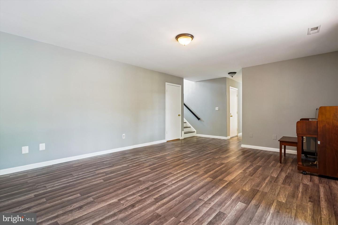 10138 FOREST HILL CIR, MANASSAS, Virginia 20110, 4 Bedrooms Bedrooms, ,3 BathroomsBathrooms,Residential,For sale,10138 FOREST HILL CIR,VAMN2009536 MLS # VAMN2009536