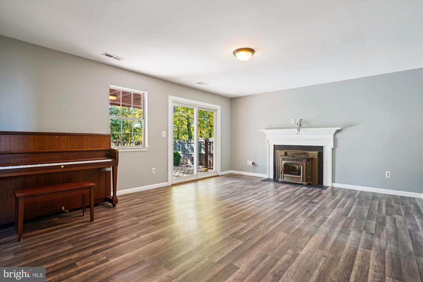 10138 FOREST HILL CIR, MANASSAS, Virginia 20110, 4 Bedrooms Bedrooms, ,3 BathroomsBathrooms,Residential,For sale,10138 FOREST HILL CIR,VAMN2009536 MLS # VAMN2009536