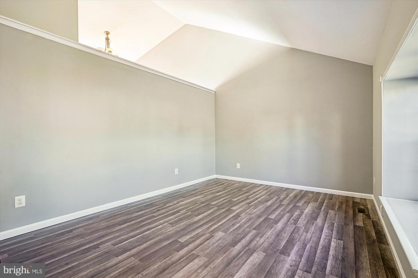 10138 FOREST HILL CIR, MANASSAS, Virginia 20110, 4 Bedrooms Bedrooms, ,3 BathroomsBathrooms,Residential,For sale,10138 FOREST HILL CIR,VAMN2009536 MLS # VAMN2009536