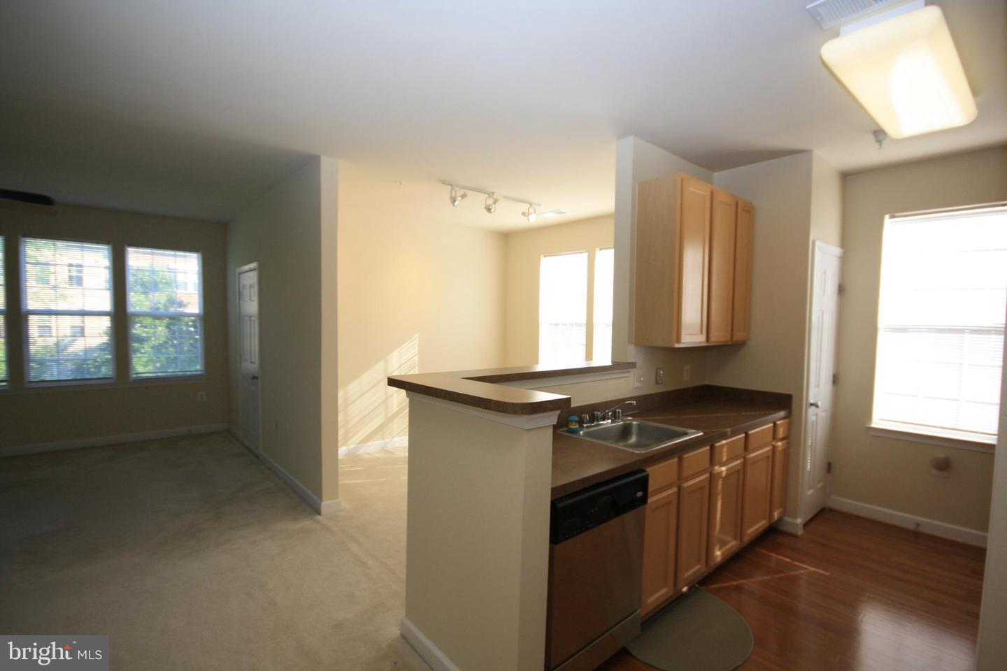 22691 BLUE ELDER TER #204, BRAMBLETON, Virginia 20148, 1 Bedroom Bedrooms, 2 Rooms Rooms,1 BathroomBathrooms,Residential,For sale,22691 BLUE ELDER TER #204,VALO2109314 MLS # VALO2109314