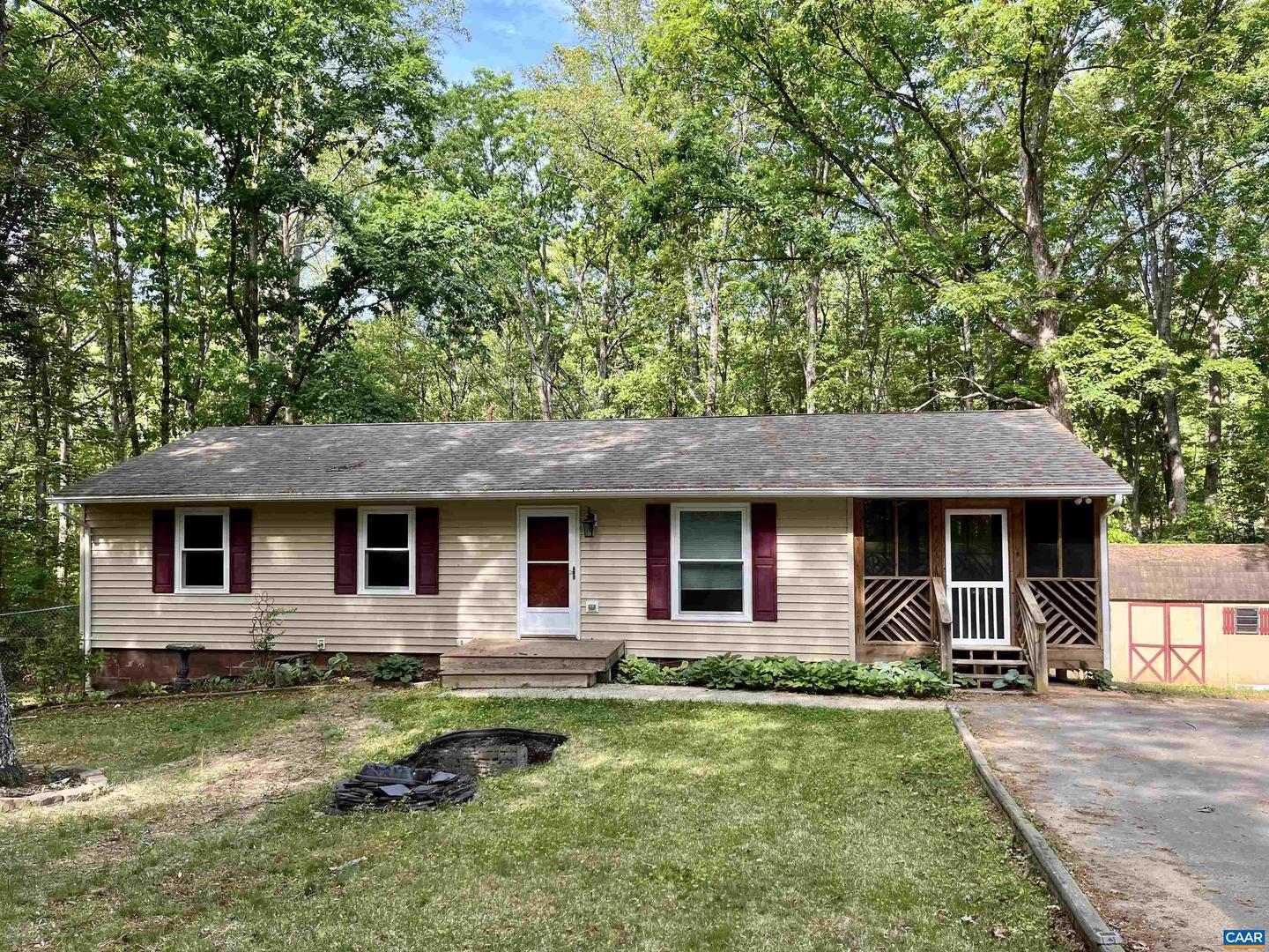 4646 WOODS EDGE RD, TROY, Virginia 22974, 3 Bedrooms Bedrooms, ,1 BathroomBathrooms,Residential,For sale,4646 WOODS EDGE RD,662768 MLS # 662768