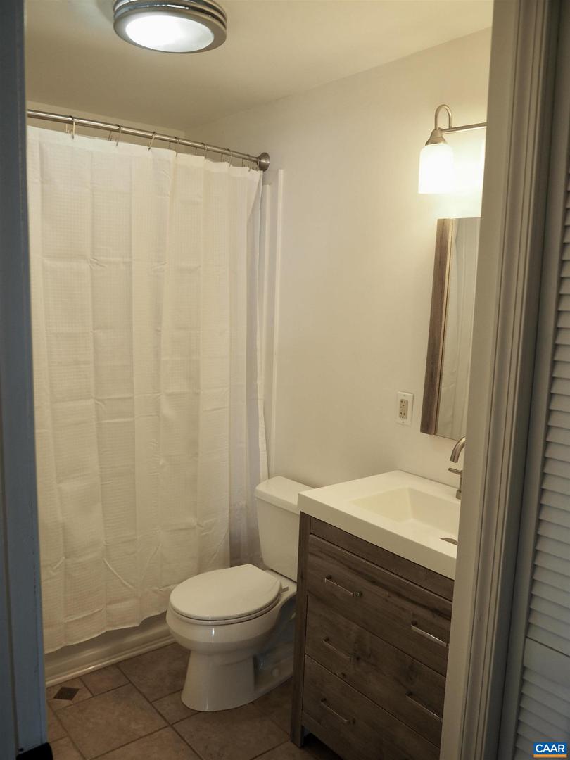 4646 WOODS EDGE RD, TROY, Virginia 22974, 3 Bedrooms Bedrooms, ,1 BathroomBathrooms,Residential,For sale,4646 WOODS EDGE RD,662768 MLS # 662768