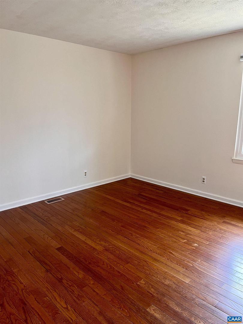 4646 WOODS EDGE RD, TROY, Virginia 22974, 3 Bedrooms Bedrooms, ,1 BathroomBathrooms,Residential,For sale,4646 WOODS EDGE RD,662768 MLS # 662768