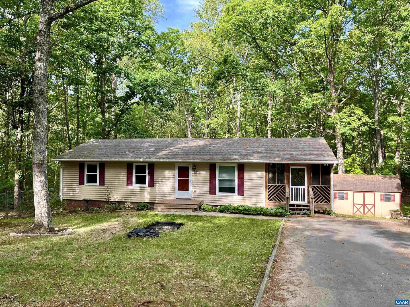 4646 WOODS EDGE RD, TROY, Virginia 22974, 3 Bedrooms Bedrooms, ,1 BathroomBathrooms,Residential,For sale,4646 WOODS EDGE RD,662768 MLS # 662768