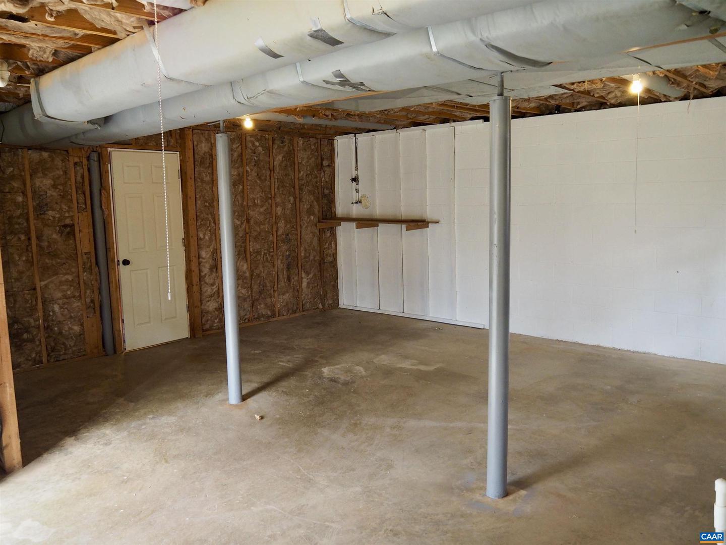 4646 WOODS EDGE RD, TROY, Virginia 22974, 3 Bedrooms Bedrooms, ,1 BathroomBathrooms,Residential,For sale,4646 WOODS EDGE RD,662768 MLS # 662768