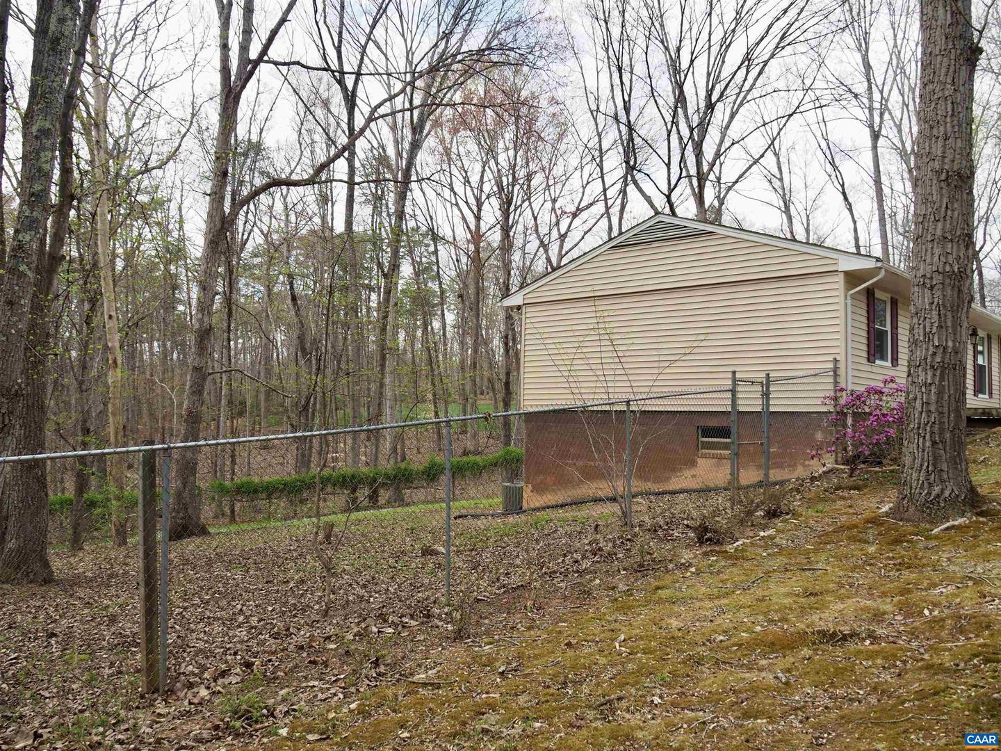 4646 WOODS EDGE RD, TROY, Virginia 22974, 3 Bedrooms Bedrooms, ,1 BathroomBathrooms,Residential,For sale,4646 WOODS EDGE RD,662768 MLS # 662768