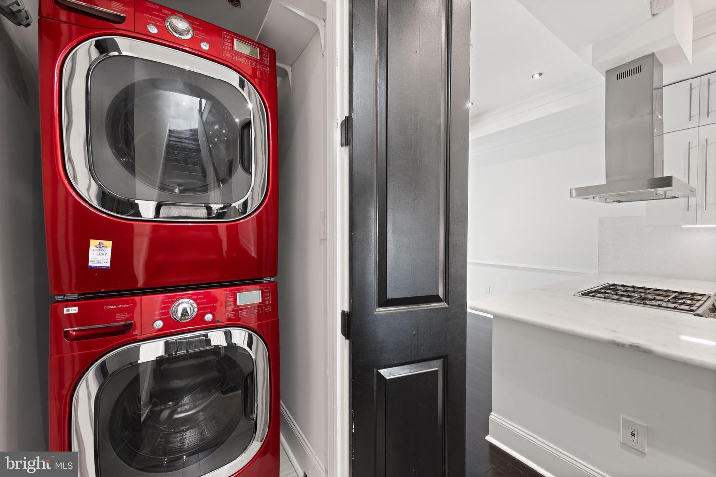 719 12TH ST SE #3, WASHINGTON, District Of Columbia 20003, 2 Bedrooms Bedrooms, ,3 BathroomsBathrooms,Residential,For sale,719 12TH ST SE #3,DCDC2204048 MLS # DCDC2204048