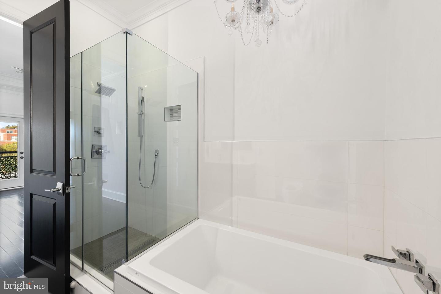 719 12TH ST SE #3, WASHINGTON, District Of Columbia 20003, 2 Bedrooms Bedrooms, ,3 BathroomsBathrooms,Residential,For sale,719 12TH ST SE #3,DCDC2204048 MLS # DCDC2204048