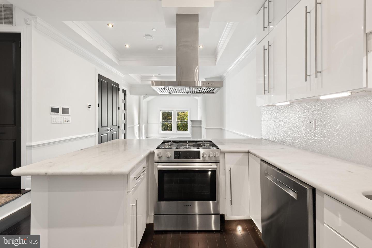 719 12TH ST SE #3, WASHINGTON, District Of Columbia 20003, 2 Bedrooms Bedrooms, ,3 BathroomsBathrooms,Residential,For sale,719 12TH ST SE #3,DCDC2204048 MLS # DCDC2204048