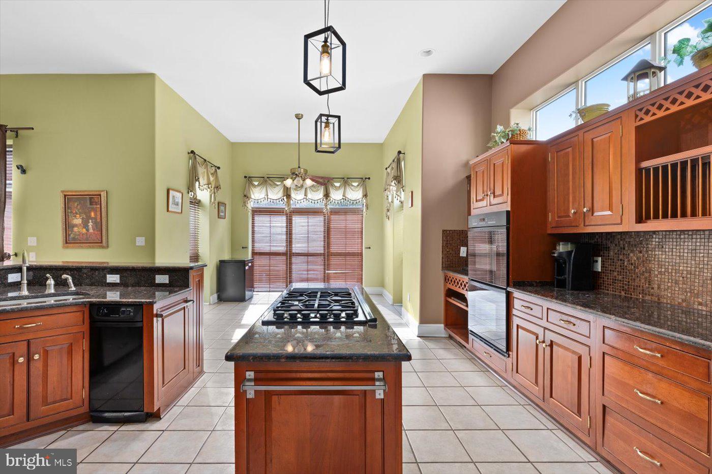 6902 TOWER OF LONDON DR, FREDERICKSBURG, Virginia 22407, 6 Bedrooms Bedrooms, ,5 BathroomsBathrooms,Residential,For sale,6902 TOWER OF LONDON DR,VASP2036404 MLS # VASP2036404