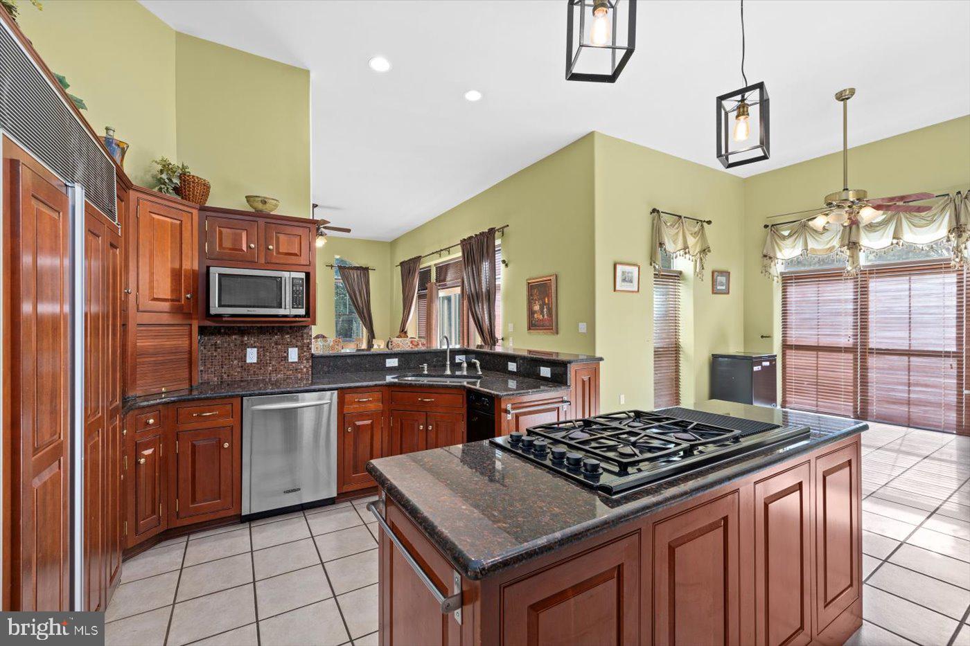 6902 TOWER OF LONDON DR, FREDERICKSBURG, Virginia 22407, 6 Bedrooms Bedrooms, ,5 BathroomsBathrooms,Residential,For sale,6902 TOWER OF LONDON DR,VASP2036404 MLS # VASP2036404