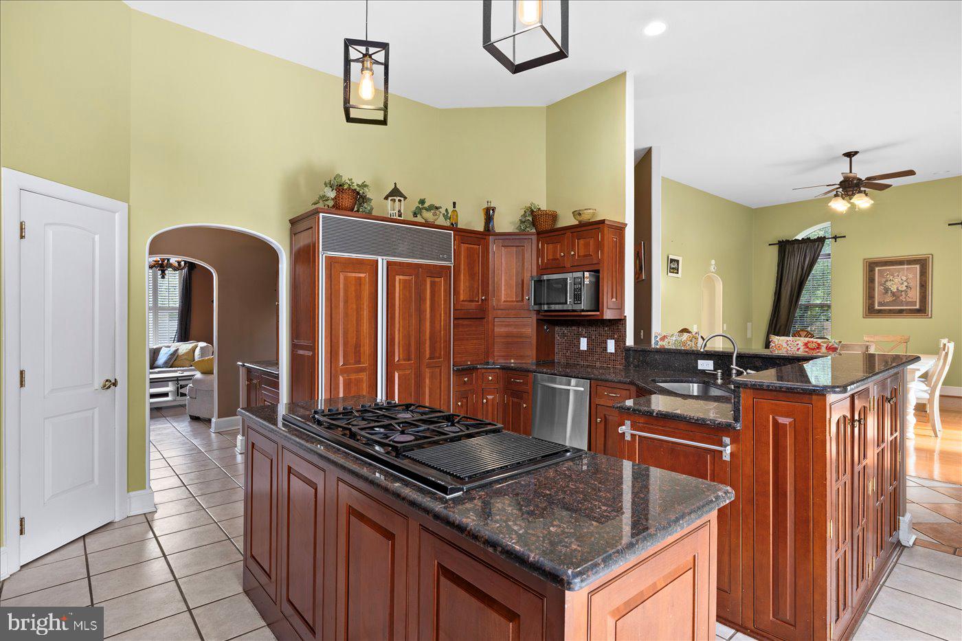 6902 TOWER OF LONDON DR, FREDERICKSBURG, Virginia 22407, 6 Bedrooms Bedrooms, ,5 BathroomsBathrooms,Residential,For sale,6902 TOWER OF LONDON DR,VASP2036404 MLS # VASP2036404