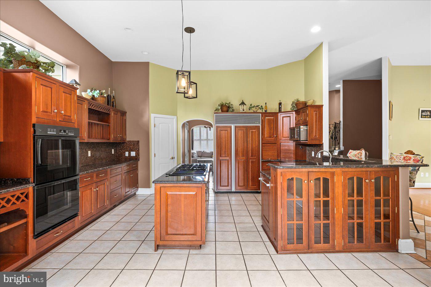 6902 TOWER OF LONDON DR, FREDERICKSBURG, Virginia 22407, 6 Bedrooms Bedrooms, ,5 BathroomsBathrooms,Residential,For sale,6902 TOWER OF LONDON DR,VASP2036404 MLS # VASP2036404