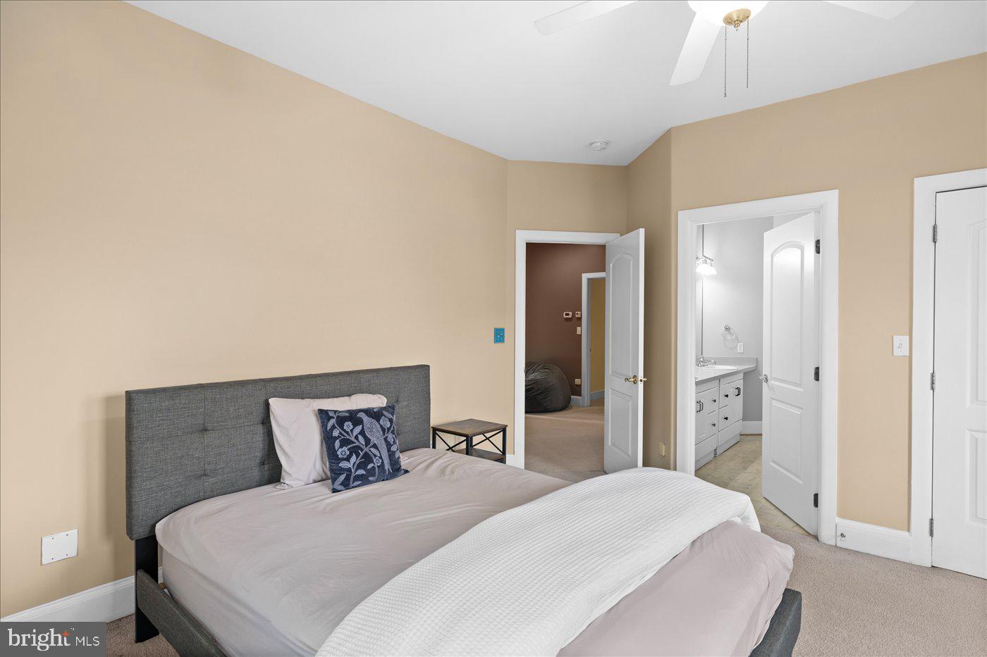 6902 TOWER OF LONDON DR, FREDERICKSBURG, Virginia 22407, 6 Bedrooms Bedrooms, ,5 BathroomsBathrooms,Residential,For sale,6902 TOWER OF LONDON DR,VASP2036404 MLS # VASP2036404