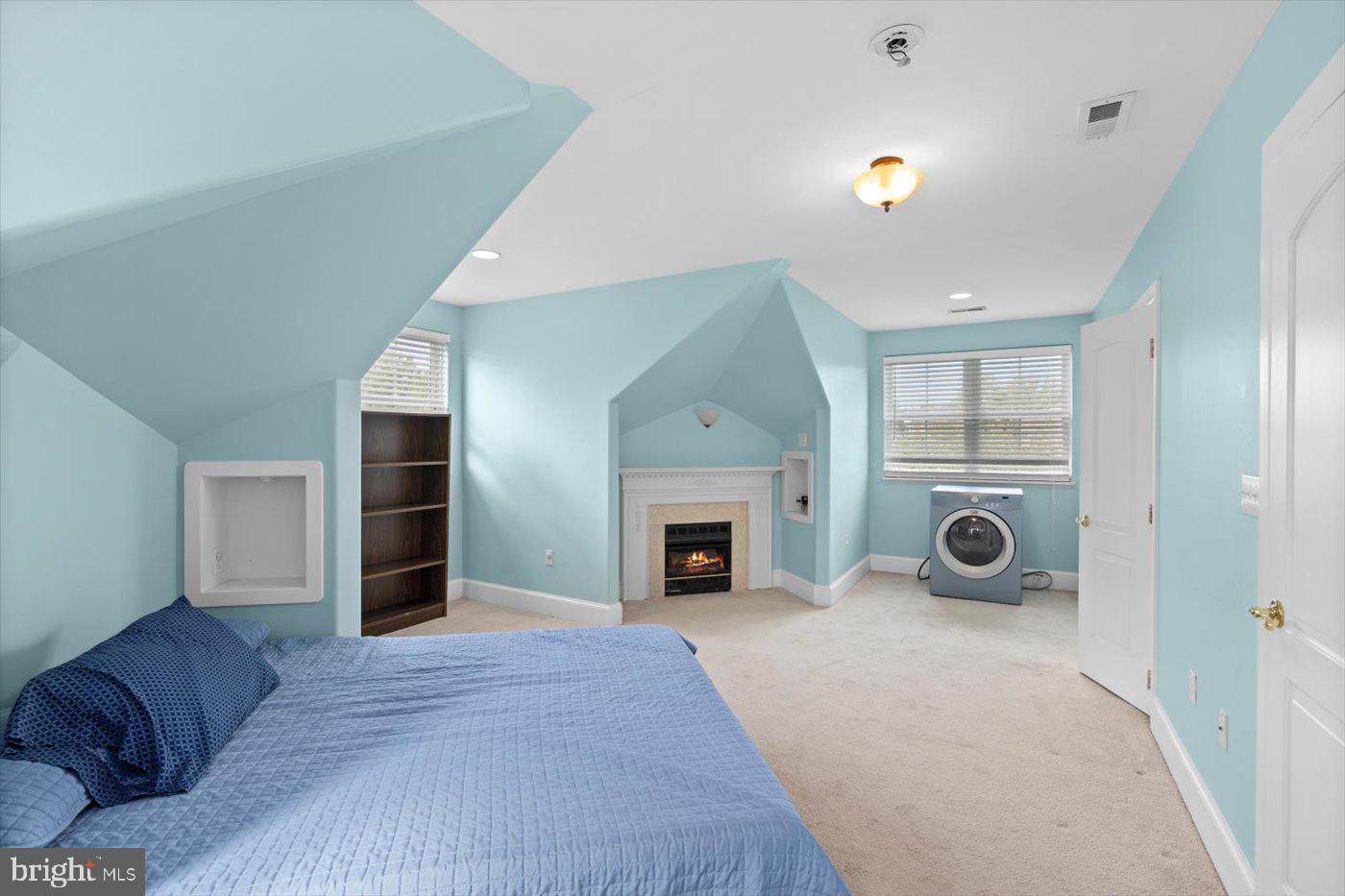 6902 TOWER OF LONDON DR, FREDERICKSBURG, Virginia 22407, 6 Bedrooms Bedrooms, ,5 BathroomsBathrooms,Residential,For sale,6902 TOWER OF LONDON DR,VASP2036404 MLS # VASP2036404