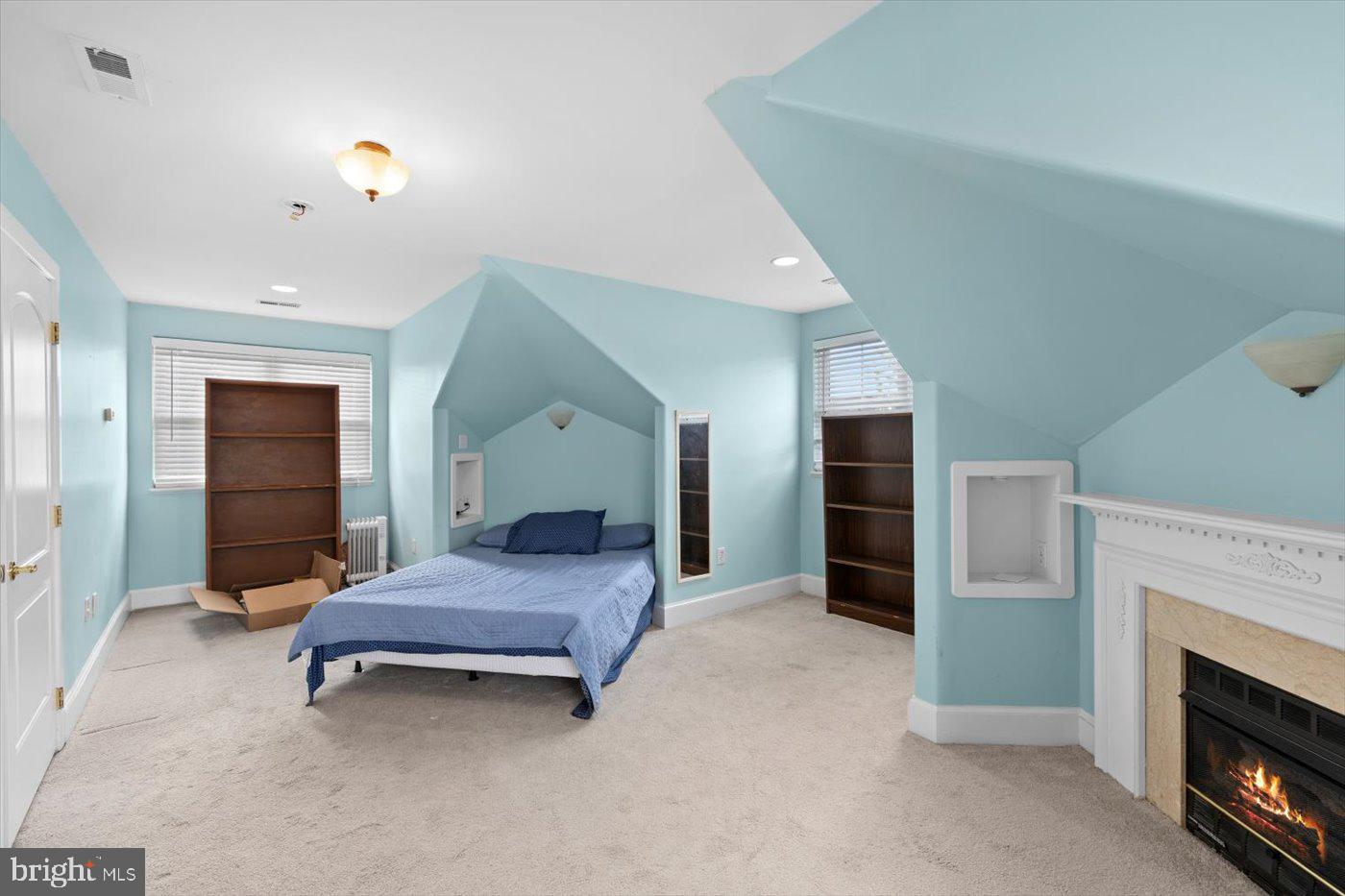 6902 TOWER OF LONDON DR, FREDERICKSBURG, Virginia 22407, 6 Bedrooms Bedrooms, ,5 BathroomsBathrooms,Residential,For sale,6902 TOWER OF LONDON DR,VASP2036404 MLS # VASP2036404