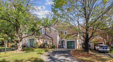 11767 ARBOR GLEN WAY, RESTON, Virginia 20194, 3 Bedrooms Bedrooms, 14 Rooms Rooms,3 BathroomsBathrooms,Residential,For sale,11767 ARBOR GLEN WAY,VAFX2272516 MLS # VAFX2272516