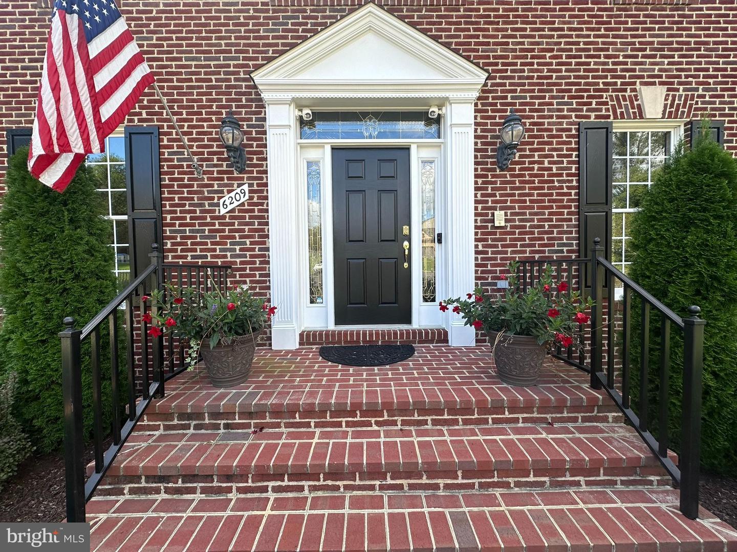 6209 WATERLILY CT, ALEXANDRIA, Virginia 22310, 5 Bedrooms Bedrooms, ,4 BathroomsBathrooms,Residential,For sale,6209 WATERLILY CT,VAFX2272876 MLS # VAFX2272876