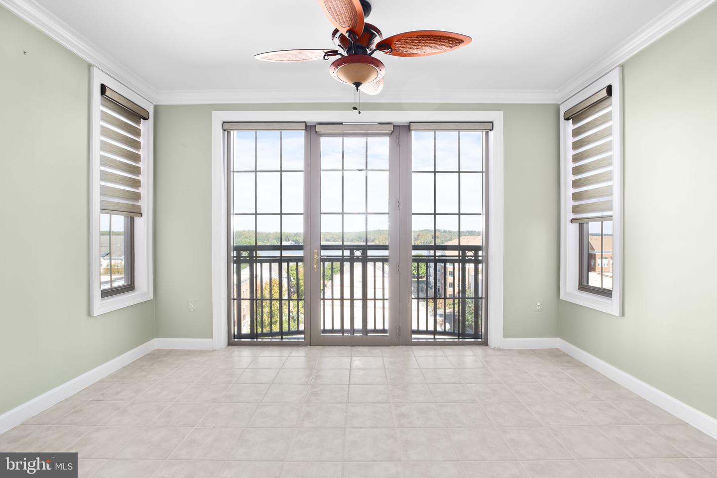 485 HARBOR SIDE ST #703, WOODBRIDGE, Virginia 22191, 2 Bedrooms Bedrooms, ,2 BathroomsBathrooms,Residential,For sale,485 HARBOR SIDE ST #703,VAPW2105450 MLS # VAPW2105450