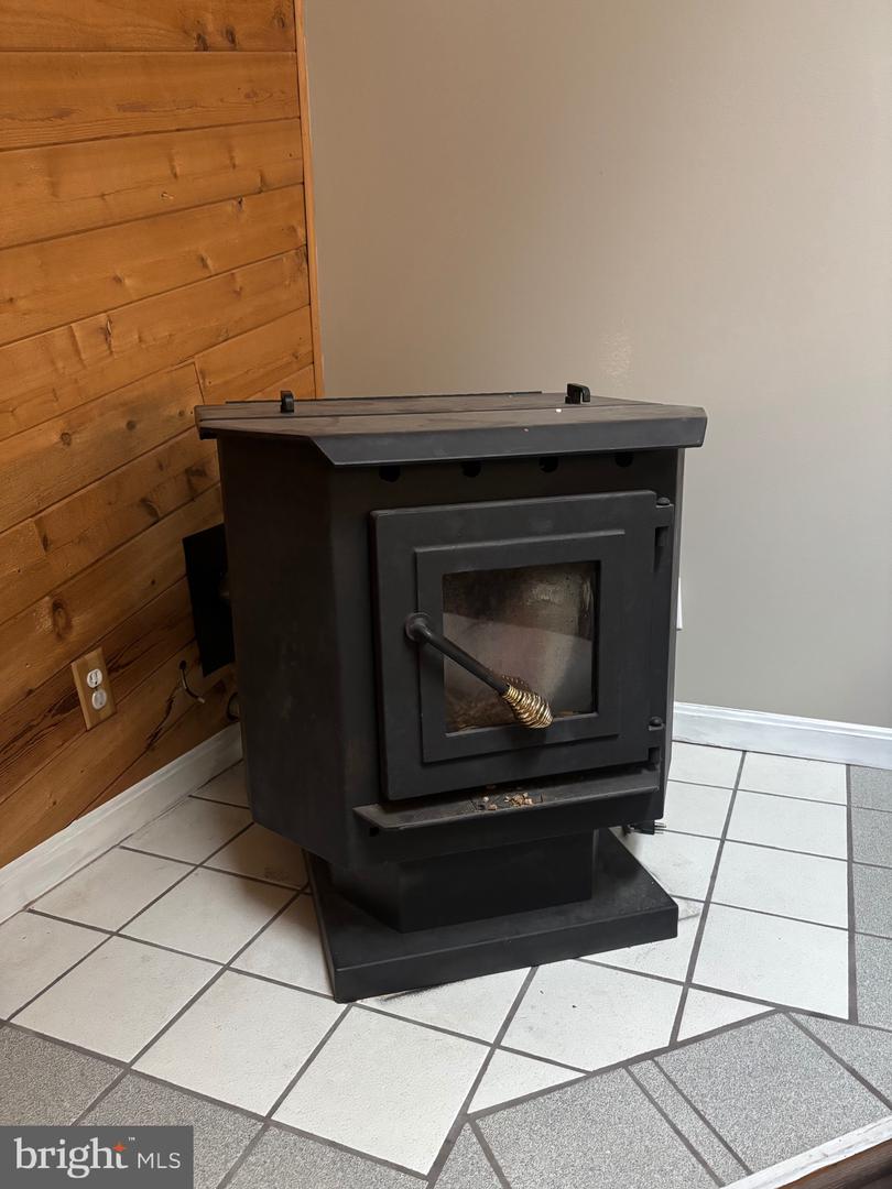 38 WOODS EDGE CT, STAFFORD, Virginia 22554, 3 Bedrooms Bedrooms, ,2 BathroomsBathrooms,Residential,For sale,38 WOODS EDGE CT,VAST2043430 MLS # VAST2043430