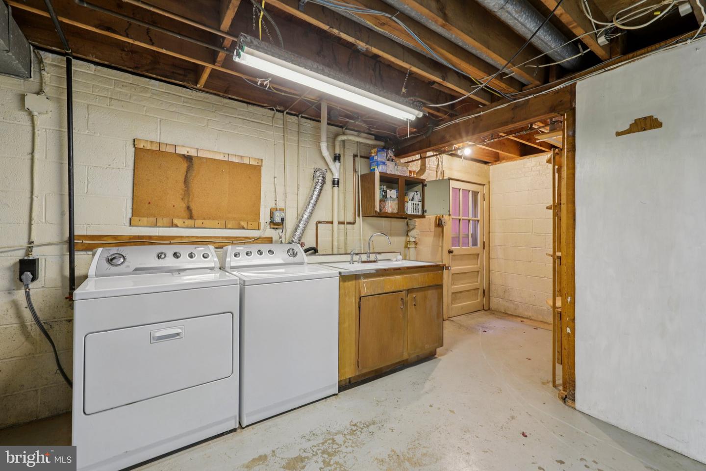 8751 WEIR ST, MANASSAS, Virginia 20110, 3 Bedrooms Bedrooms, ,2 BathroomsBathrooms,Residential,For sale,8751 WEIR ST,VAMN2009474 MLS # VAMN2009474