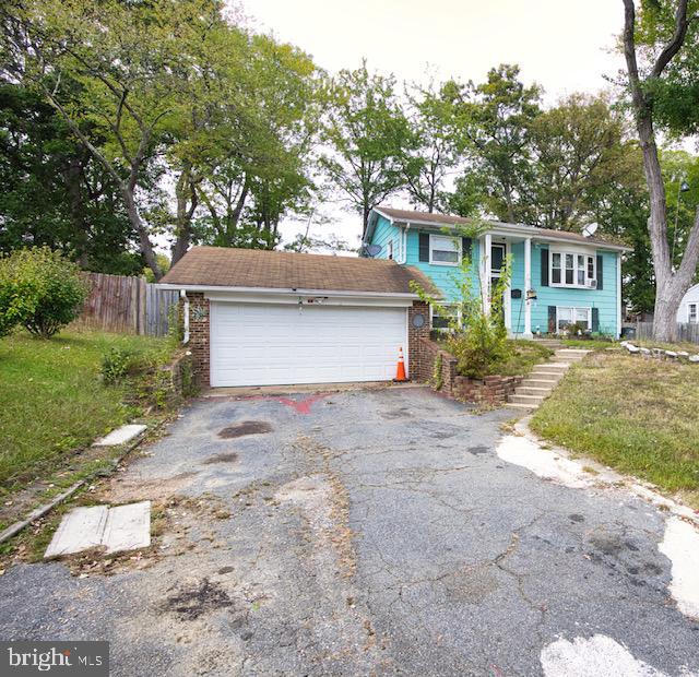 14404 BIRCHDALE AVE, WOODBRIDGE, Virginia 22193, 4 Bedrooms Bedrooms, ,2 BathroomsBathrooms,Residential,For sale,14404 BIRCHDALE AVE,VAPW2105874 MLS # VAPW2105874