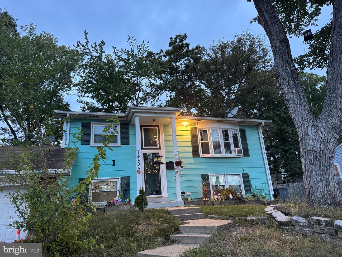 14404 BIRCHDALE AVE, WOODBRIDGE, Virginia 22193, 4 Bedrooms Bedrooms, ,2 BathroomsBathrooms,Residential,For sale,14404 BIRCHDALE AVE,VAPW2105874 MLS # VAPW2105874